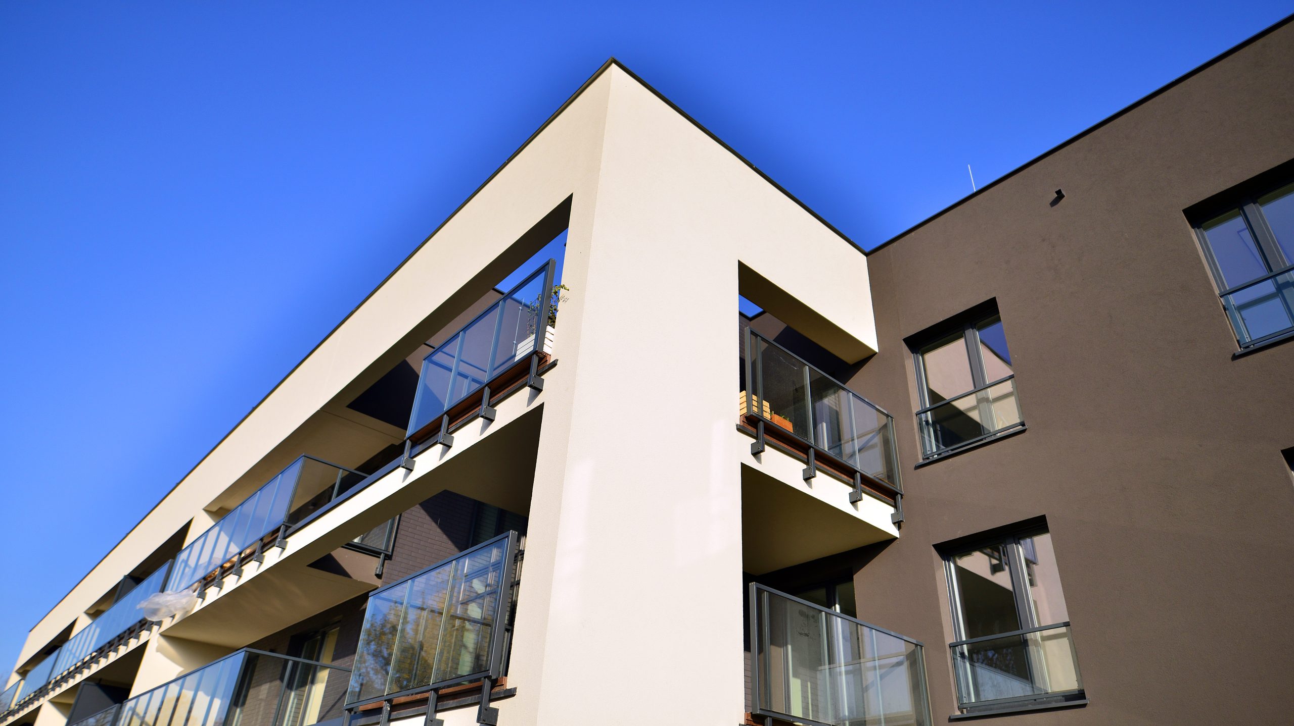 homedecor Exterior 9 Facade of a modern apartment building.